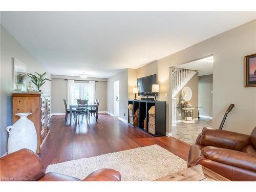 26 Wildan Drive, Flamborough, ON - Indoor Photo Showing Other Room