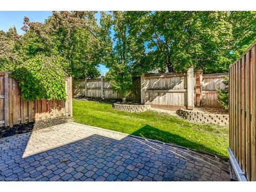 21-1415 Hazelton Boulevard, Burlington, ON - Outdoor With Backyard