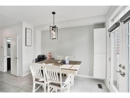 11 Pringle Lane, Ancaster, ON - Indoor Photo Showing Dining Room