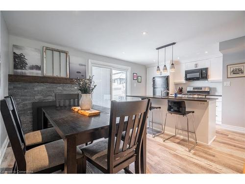 3-2070 Brant Street, Burlington, ON - Indoor Photo Showing Dining Room