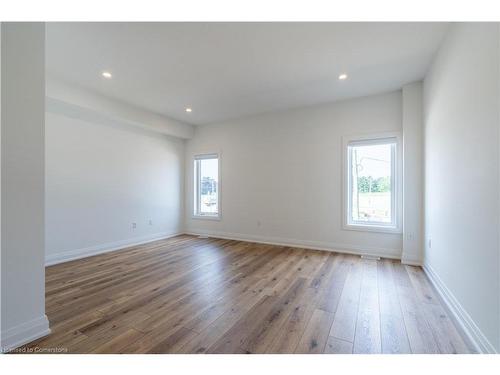 11 Raspberry Lane, Mount Hope, ON - Indoor Photo Showing Other Room