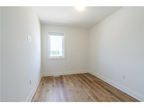 11 Raspberry Lane, Mount Hope, ON - Indoor Photo Showing Other Room