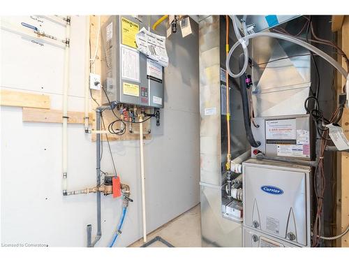 11 Raspberry Lane, Mount Hope, ON - Indoor Photo Showing Basement