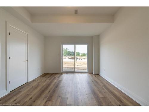 11 Raspberry Lane, Mount Hope, ON - Indoor Photo Showing Other Room