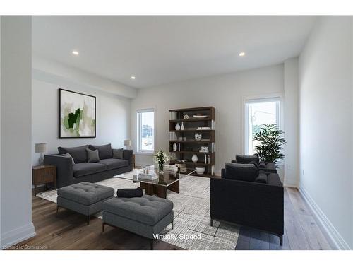 11 Raspberry Lane, Mount Hope, ON - Indoor Photo Showing Living Room