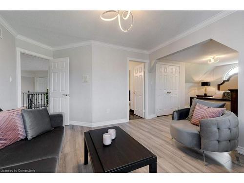 35 Lido Drive, Stoney Creek, ON - Indoor Photo Showing Living Room