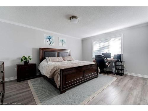 35 Lido Drive, Stoney Creek, ON - Indoor Photo Showing Bedroom