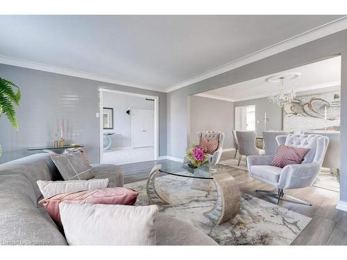 35 Lido Drive, Stoney Creek, ON - Indoor Photo Showing Living Room