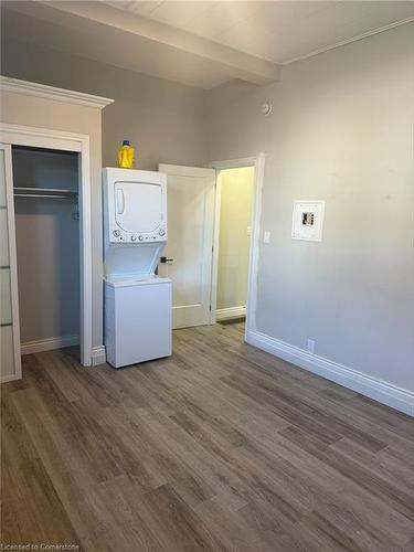 193 Balmoral Avenue N, Hamilton, ON - Indoor Photo Showing Laundry Room