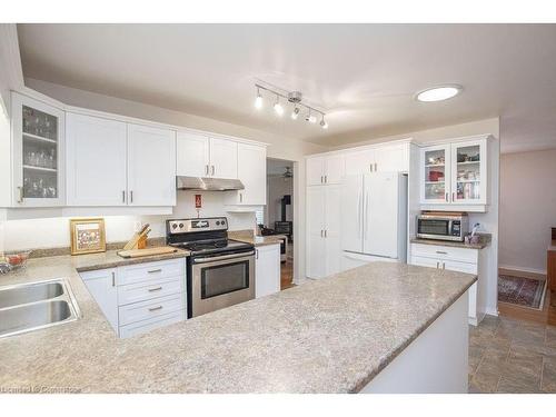 1084 Clearview Avenue, Burlington, ON - Indoor Photo Showing Kitchen With Double Sink