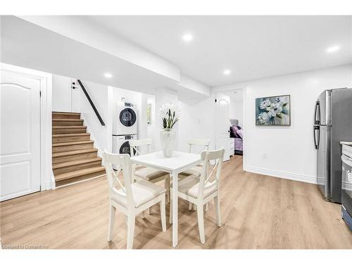 64 Viceroy Court, Hamilton, ON - Indoor Photo Showing Dining Room