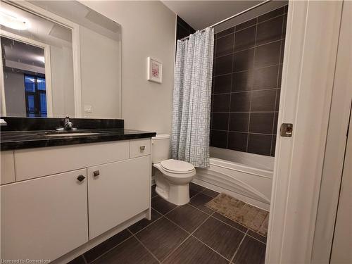 607-112 King Street E, Hamilton, ON - Indoor Photo Showing Bathroom