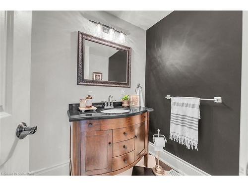 1288 Brock Road, Flamborough, ON - Indoor Photo Showing Bathroom