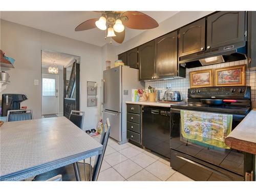 7-1350 Limeridge Road E, Hamilton, ON - Indoor Photo Showing Kitchen