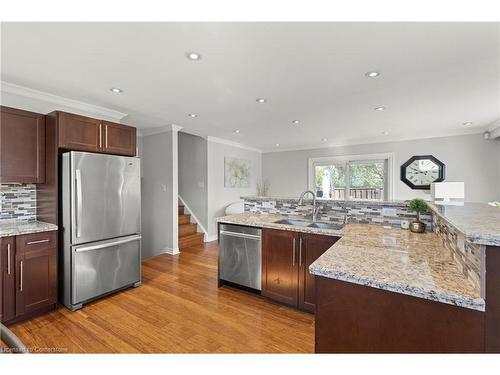 57 Odessa Street, Stoney Creek, ON - Indoor Photo Showing Kitchen With Upgraded Kitchen