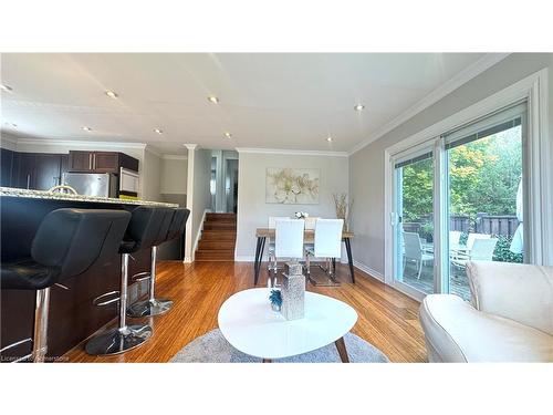 57 Odessa Street, Stoney Creek, ON - Indoor Photo Showing Living Room