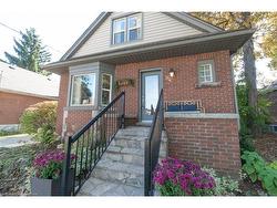 94 Queensdale Avenue E Hamilton, ON L9A 1K3