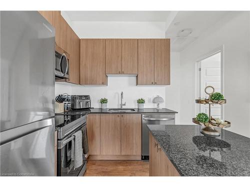 601-460 Gordon Krantz Avenue, Milton, ON - Indoor Photo Showing Kitchen With Stainless Steel Kitchen