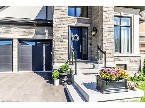 72 Pond View Gate, Waterdown, ON - Outdoor