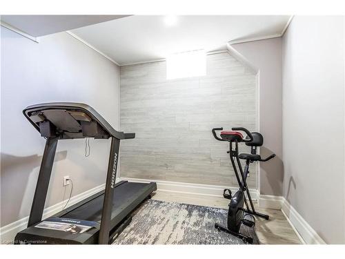 72 Pond View Gate, Waterdown, ON - Indoor Photo Showing Gym Room