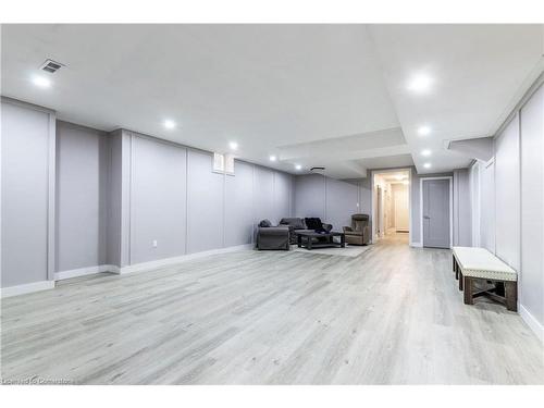 72 Pond View Gate, Waterdown, ON - Indoor Photo Showing Basement