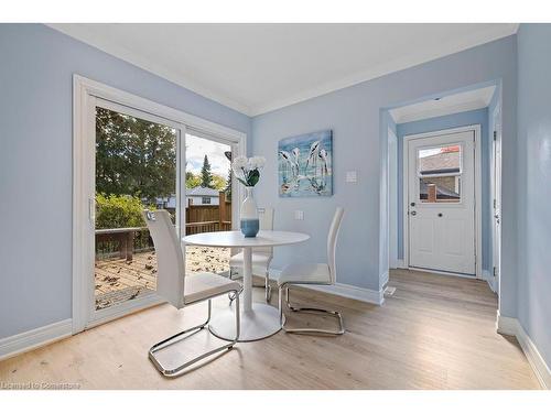 1363 Sycamore Drive, Burlington, ON - Indoor Photo Showing Dining Room