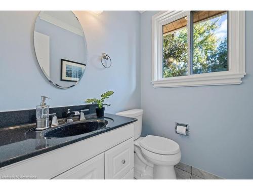 1363 Sycamore Drive, Burlington, ON - Indoor Photo Showing Bathroom