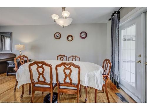 117 Loyalist Drive, Hamilton, ON - Indoor Photo Showing Dining Room