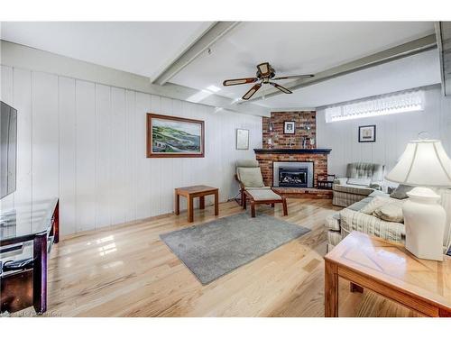 117 Loyalist Drive, Hamilton, ON - Indoor Photo Showing Living Room With Fireplace