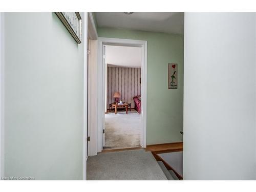 117 Loyalist Drive, Hamilton, ON - Indoor Photo Showing Other Room