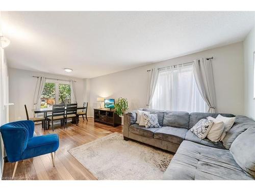 635 Fothergill Boulevard, Burlington, ON - Indoor Photo Showing Living Room