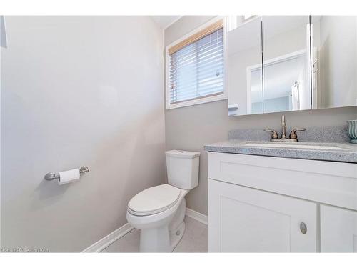 635 Fothergill Boulevard, Burlington, ON - Indoor Photo Showing Bathroom