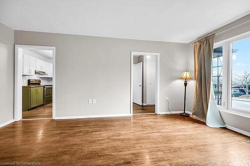 77 Blackwood Crescent, Hamilton, ON - Indoor Photo Showing Other Room