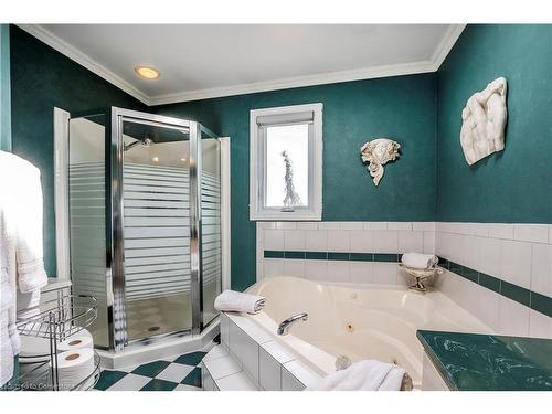 487 Eaglewood Drive, Hamilton, ON - Indoor Photo Showing Bathroom