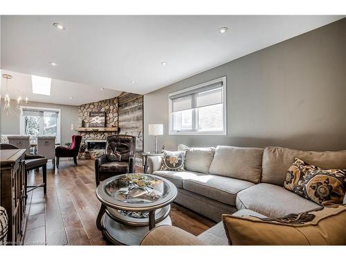 487 Eaglewood Drive, Hamilton, ON - Indoor Photo Showing Living Room With Fireplace