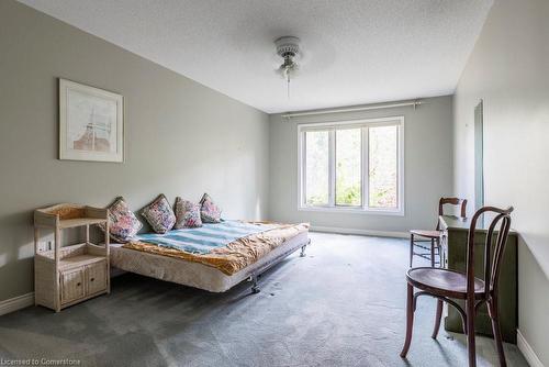 15-60 Dundas Street, Dundas, ON - Indoor Photo Showing Bedroom