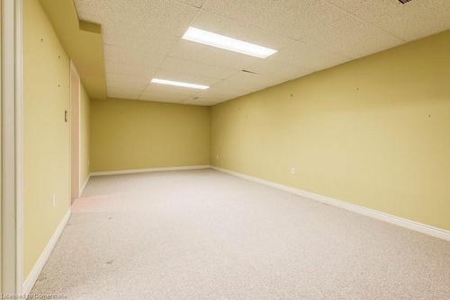 15-60 Dundas Street, Dundas, ON - Indoor Photo Showing Basement