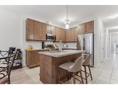 18 South Coast Circle, Crystal Beach, ON - Indoor Photo Showing Kitchen