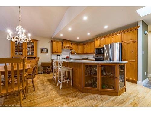 4 Gillespie Crescent, Hamilton, ON - Indoor Photo Showing Other Room