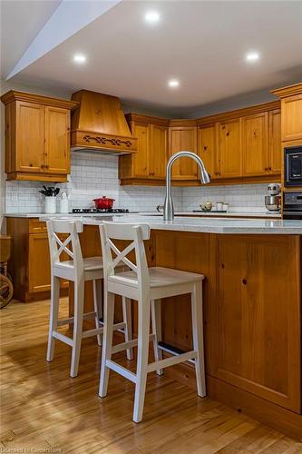 4 Gillespie Crescent, Hamilton, ON - Indoor Photo Showing Kitchen