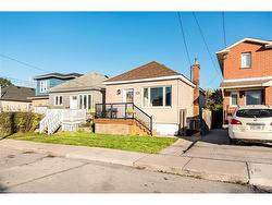 124 Harmony Avenue  Hamilton, ON L8H 4Y3