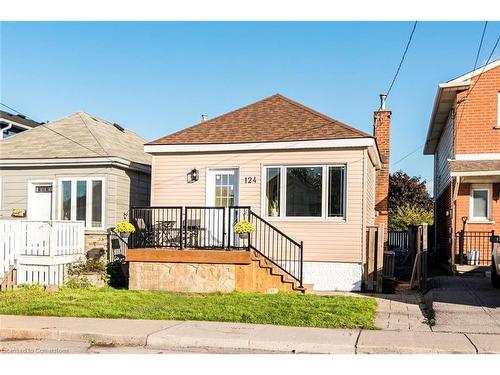 124 Harmony Avenue, Hamilton, ON - Outdoor With Deck Patio Veranda