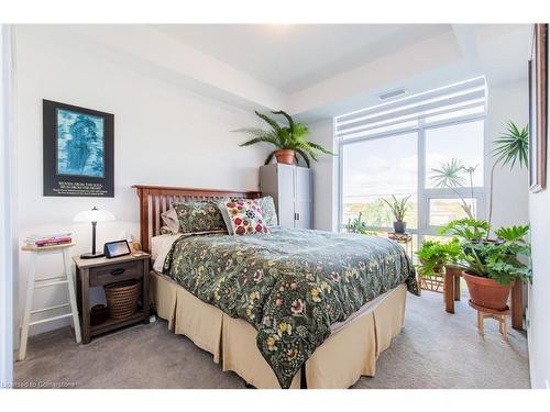 407-450 Dundas Street, Hamilton, ON - Indoor Photo Showing Bedroom