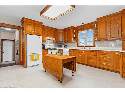 5447 Highway 20, Bismarck, ON - Indoor Photo Showing Kitchen