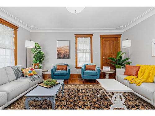 5447 Highway 20, Bismarck, ON - Indoor Photo Showing Living Room