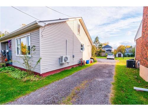 37 Catherine Street, Fort Erie, ON - Outdoor With Exterior