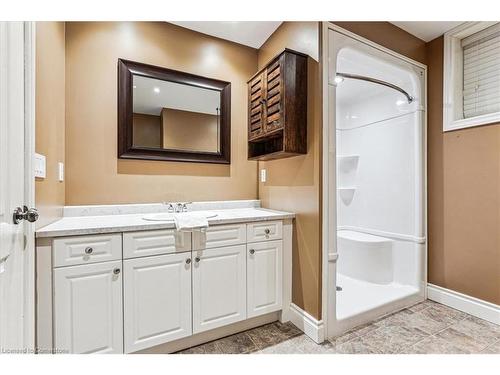 5117 Canborough Road, Wellandport, ON - Indoor Photo Showing Bathroom