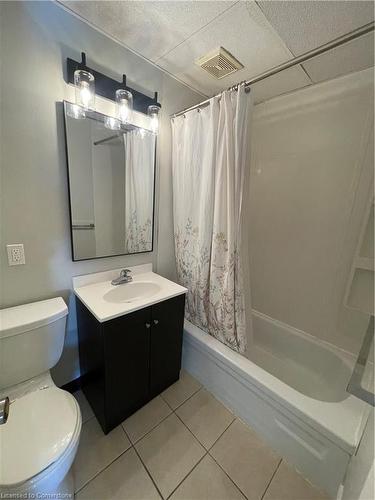 1-2315 Lakeshore Road W, Oakville, ON - Indoor Photo Showing Bathroom