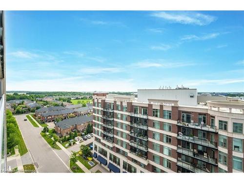 1104-1940 Ironstone Drive, Burlington, ON - Outdoor With View