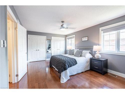 3-2282 Orchard Road, Burlington, ON - Indoor Photo Showing Bedroom